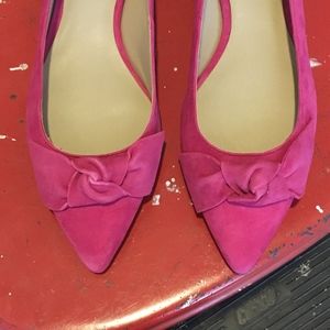 ANN TAYLOR CAMRYN SUEDE FLATS // Berry Tart